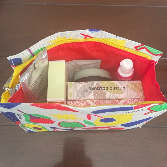 Hand and Body samples/mini pack - Picture 2 of 2